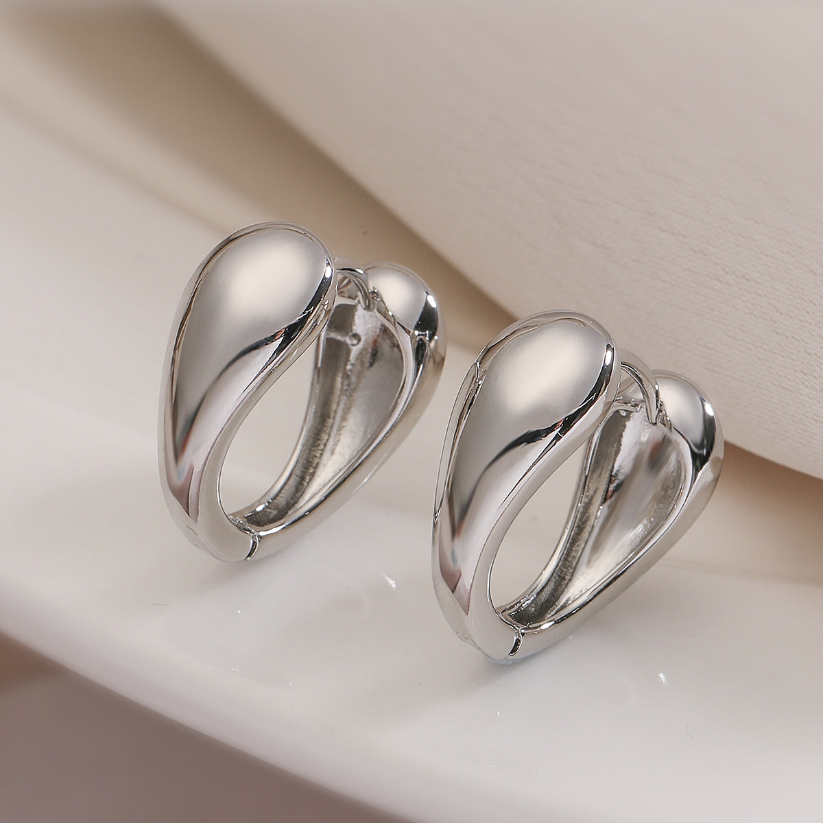 Orecchini da donna geometrici irregolari minimalisti in rame placcato oro