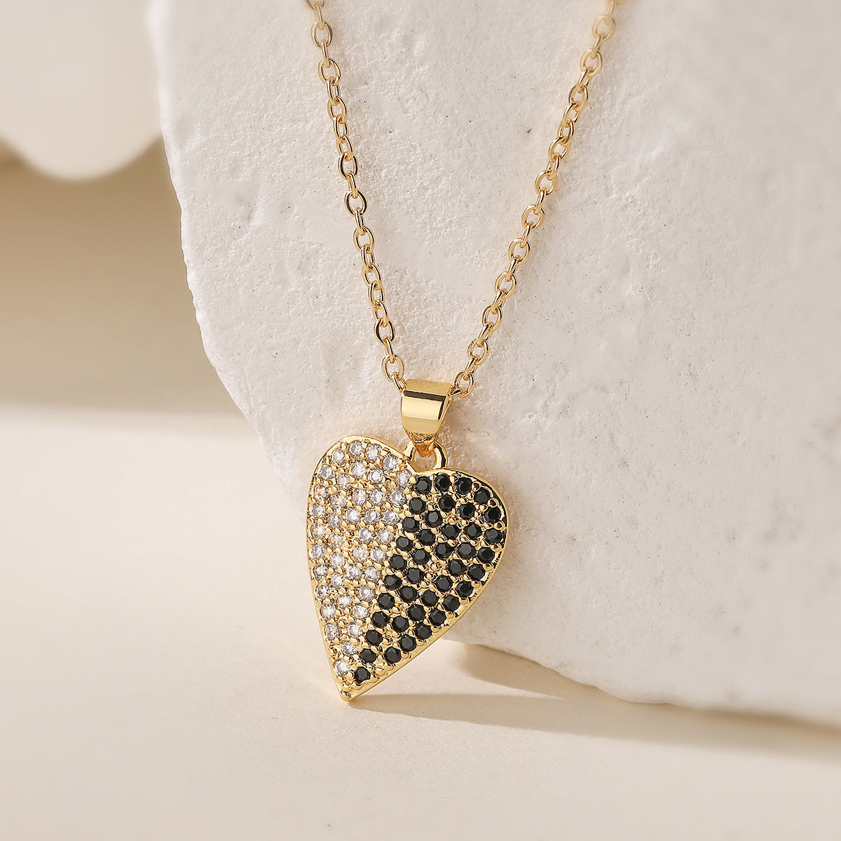 Minimalist Heart-Shaped Copper Necklace with 18K Gold Plating and Zircon Accents for Women