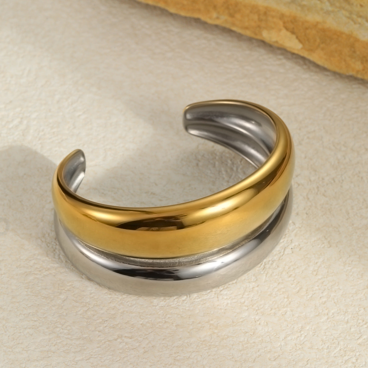 Bracciale geometrico minimalista in acciaio inossidabile con placcatura oro e argento da donna