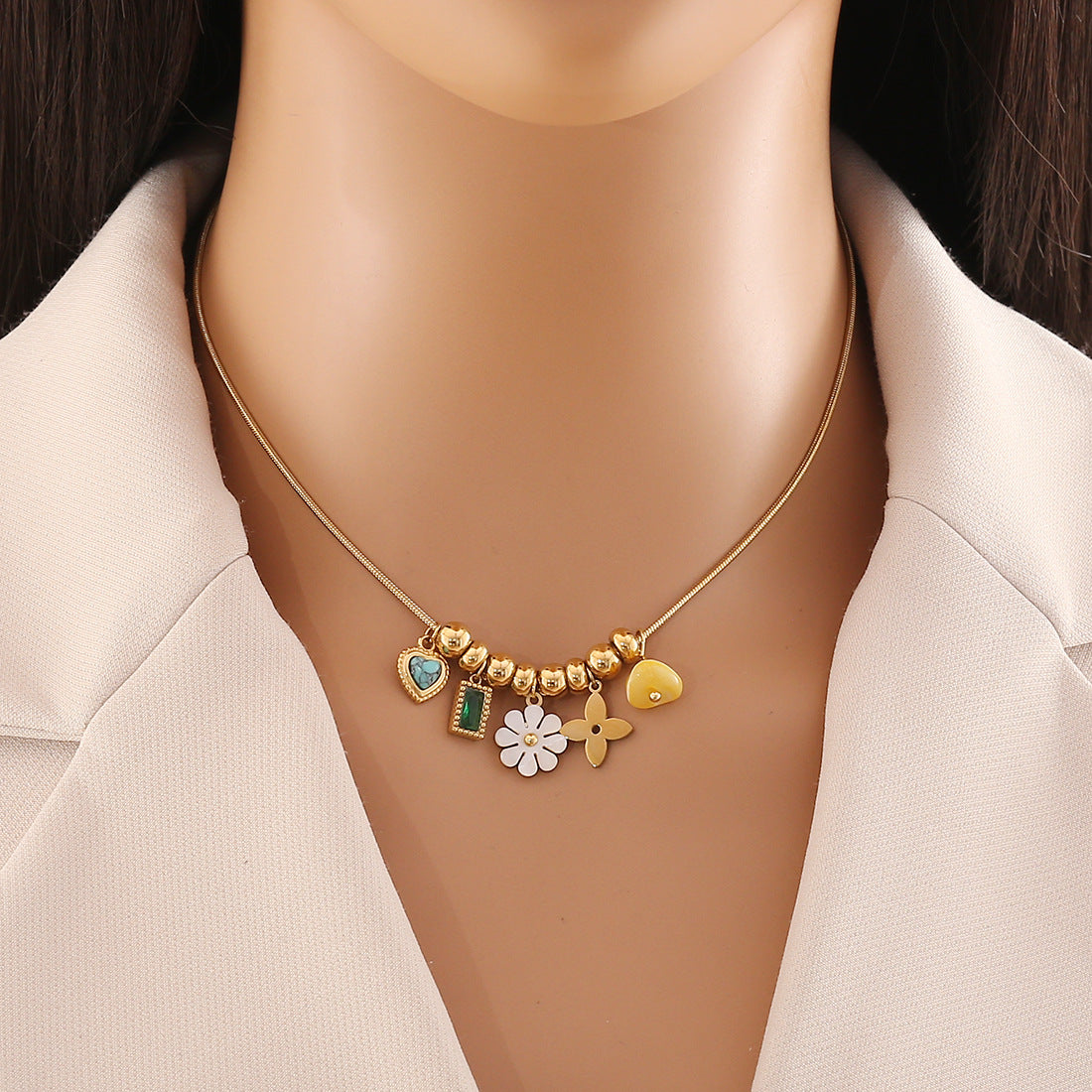 Creative Floral Bee Pendant Necklace in Stainless Steel with Simulated Pearl and Turquoise Beads on Snake Chain