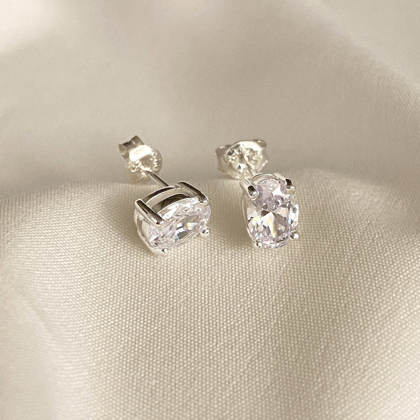 Minimalist Letter-Shaped 925 Sterling Silver Stud Earrings with Gold Plating, Asymmetrical Double-Hoop Design