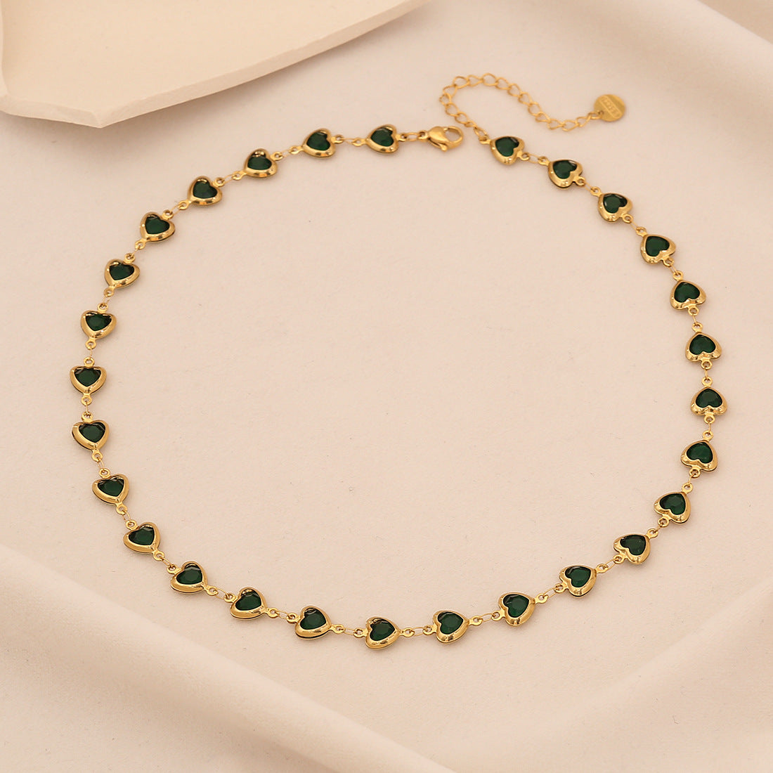 Fashionable OL Style Heart-Shaped Stainless Steel Pendant Necklace with Plated Finish for Women