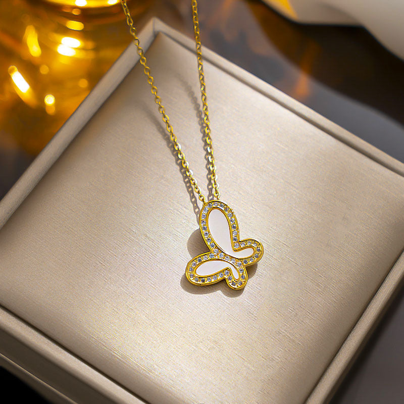 Collana da donna a forma di farfalla in acciaio al titanio con intarsio in madreperla, catena a sfere lucida, gioiello di moda femminile e versatile