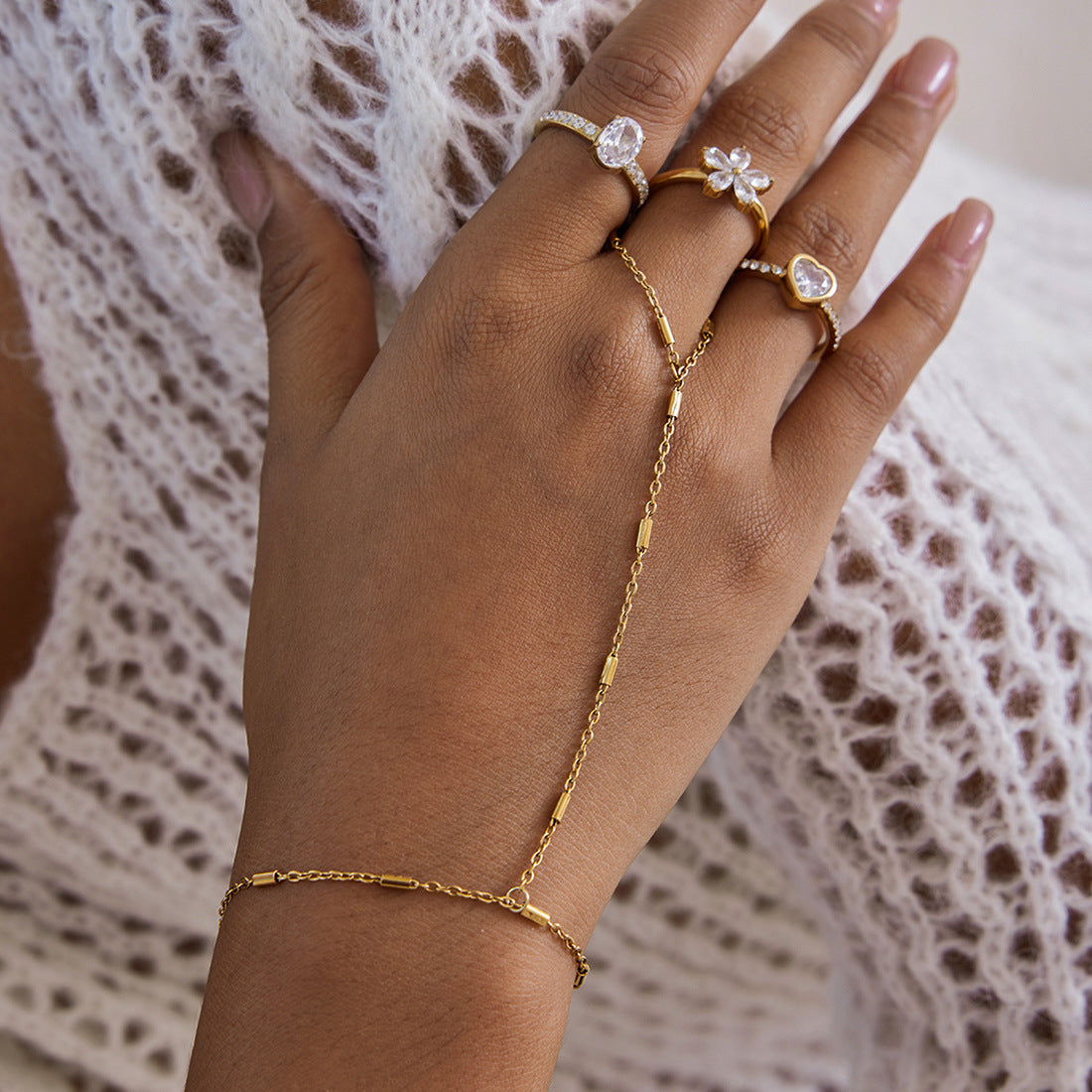 Collar chapado en acero titanio estilo geométrico con circonita para mujer, cadena de dedo minimalista de lujo, joyería de acero inoxidable