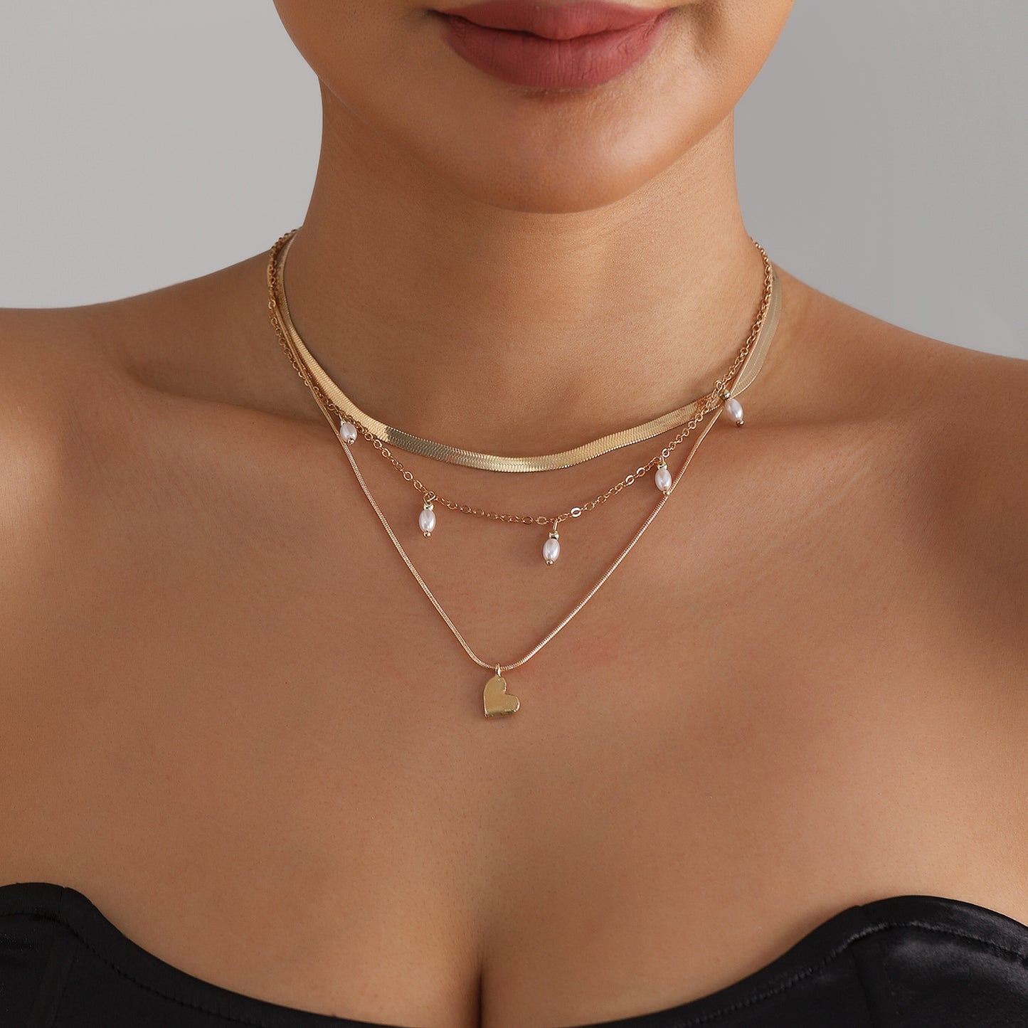 Vintage Heart Geometric Alloy Plated Necklace with Imitation Pearl Multi-Layer Snake Chain for Women