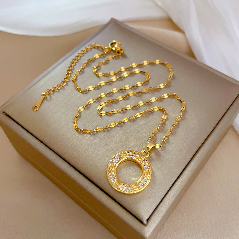 Collana girocollo da donna in acciaio al titanio di lusso, con ciondolo geometrico a cerchio e intarsio di strass, delicata