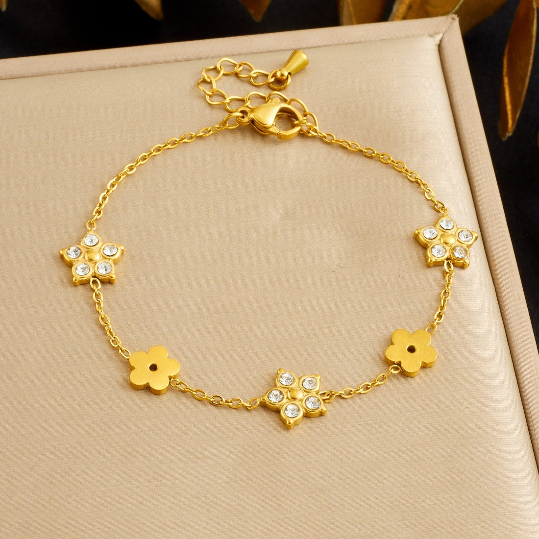 Minimalist Gold Plated Stainless Steel Star and Flower Rhinestone Jewelry Set for Women