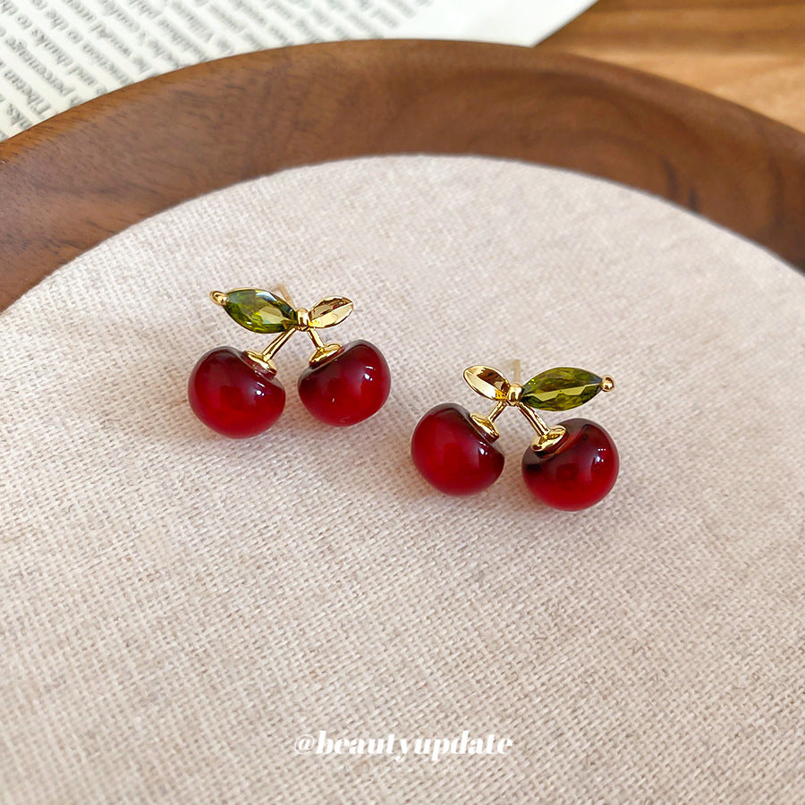 Pendientes de resina con forma de cereza dulce y circonitas incrustadas para mujer, pendientes ligeros de moda con postes de acero inoxidable