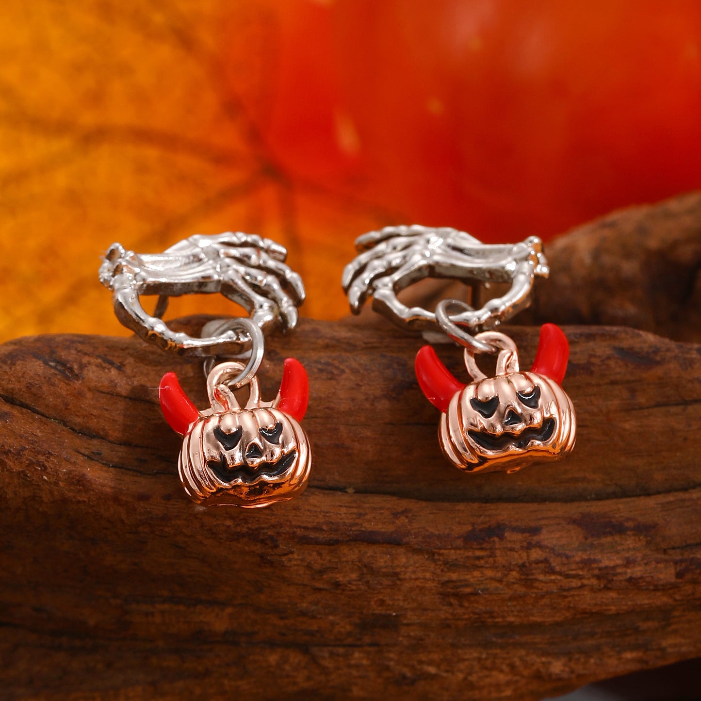 Pendientes de calabaza con esqueleto de dibujos animados para Halloween, para mujer, de aleación con acabado chapado