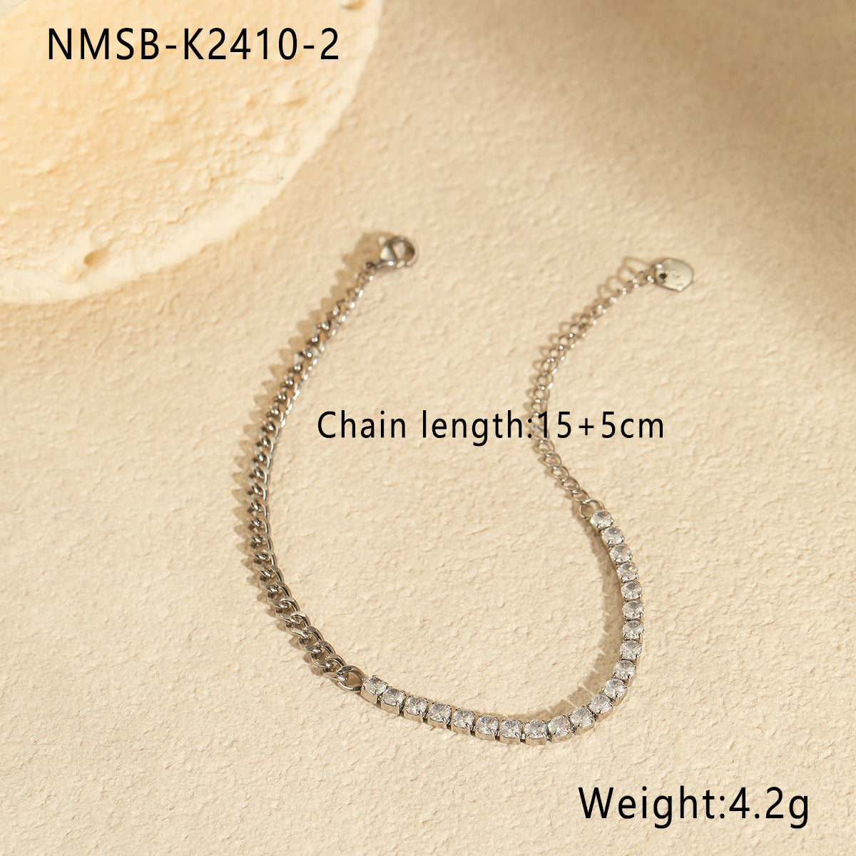 Collana geometrica minimalista da donna in acciaio inossidabile con intarsio in zirconi e placcatura in oro 18K