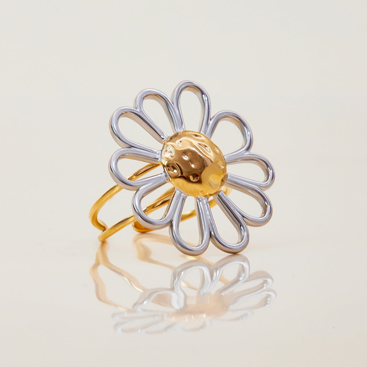 Anello da donna in acciaio al titanio con motivo geometrico floreale, finitura galvanica, accessorio di lusso e minimalista