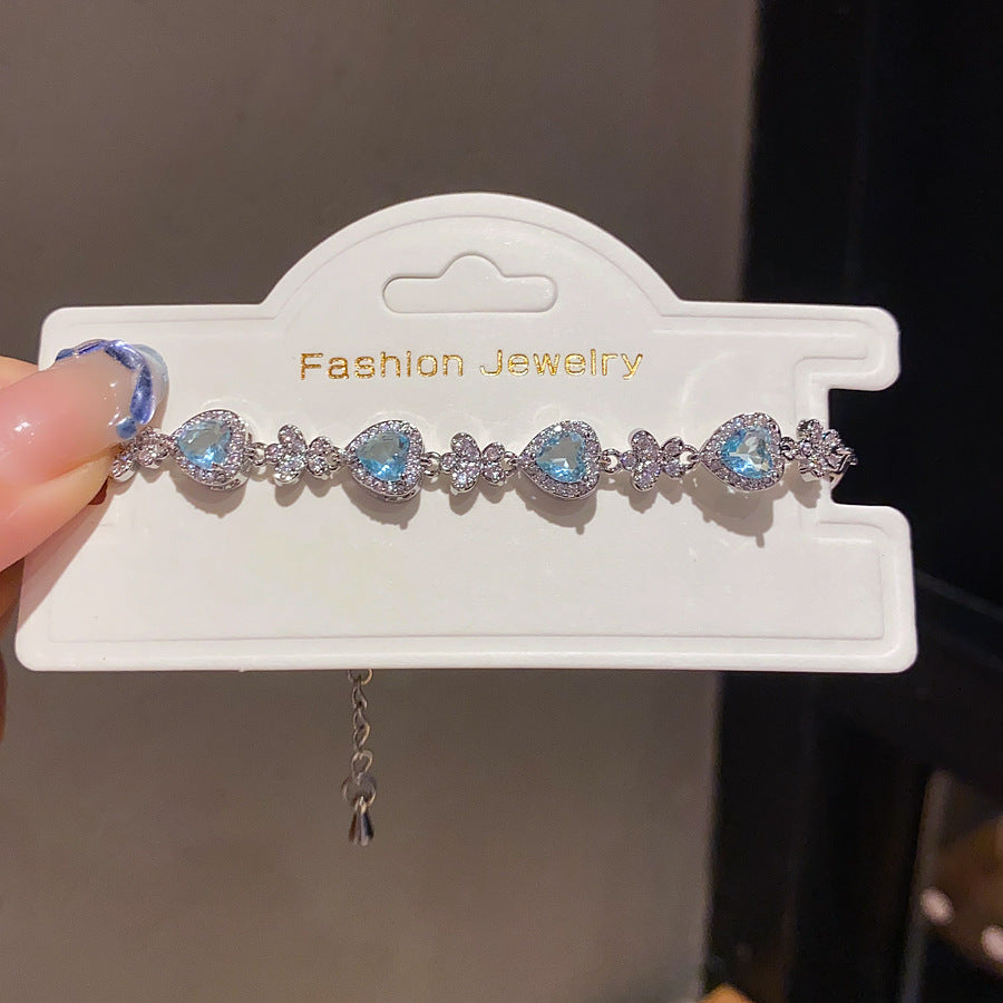 Elegant Luxury Heart Shape Cubic Zirconia Inlaid Brass Bracelet for Women