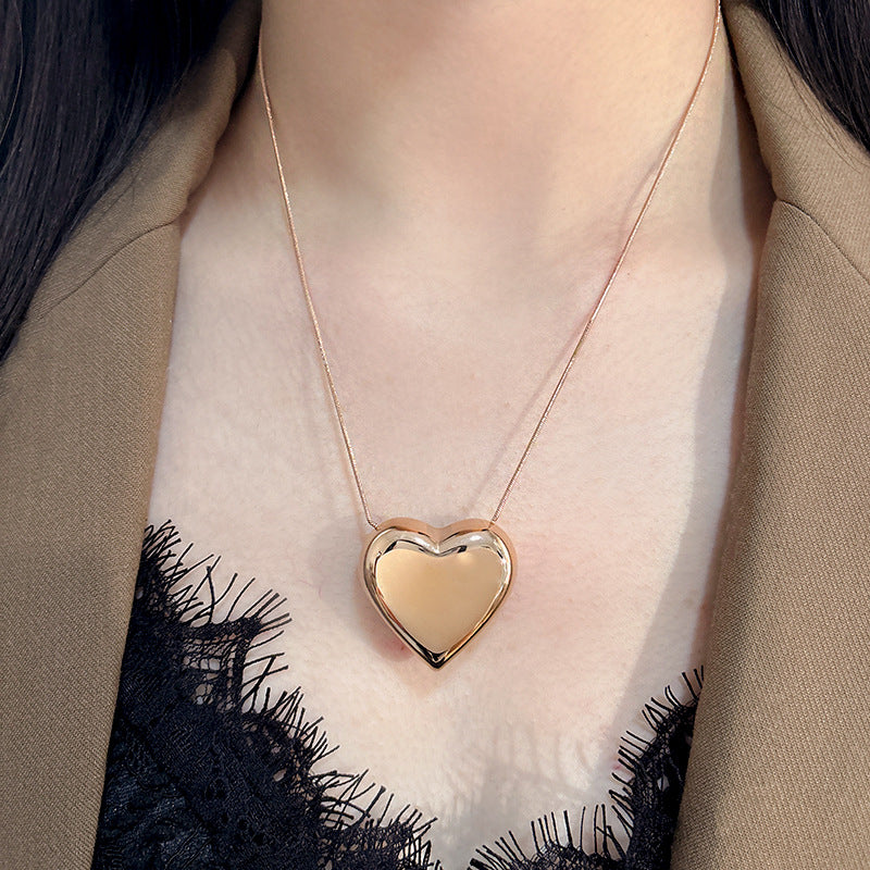 Sweet Streetwear Gold Plated Titanium Steel Heart Necklace for Unisex