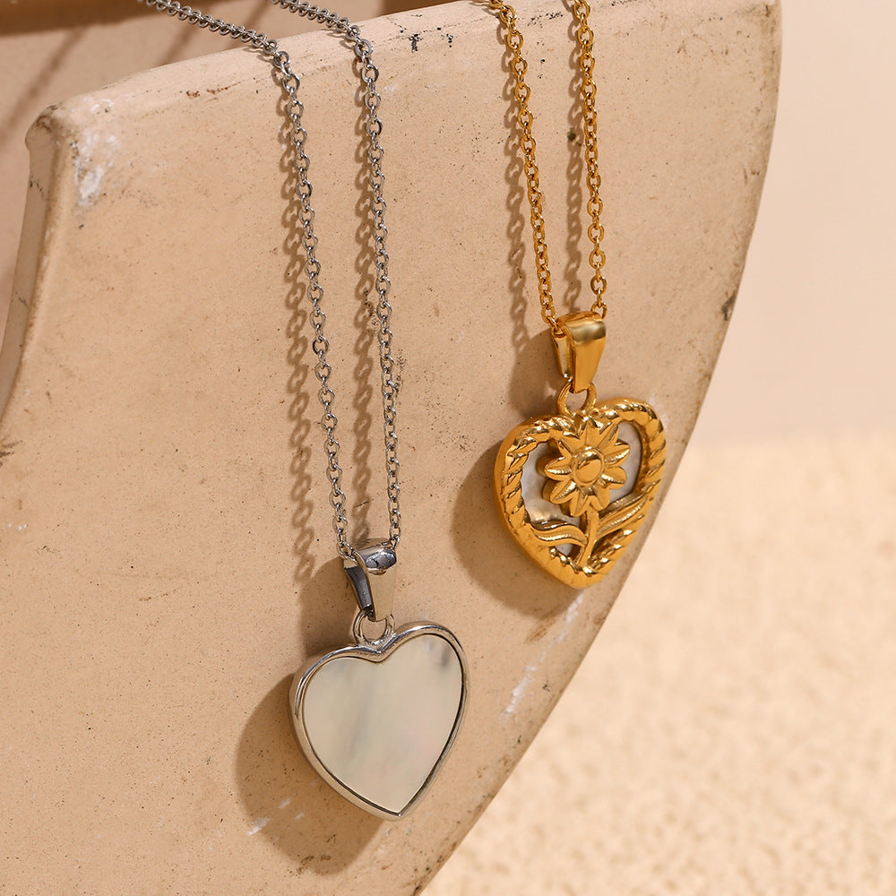 Fashionable Minimalist Heart-Shaped Stainless Steel Pendant Necklace with 18K Gold Plating for Women