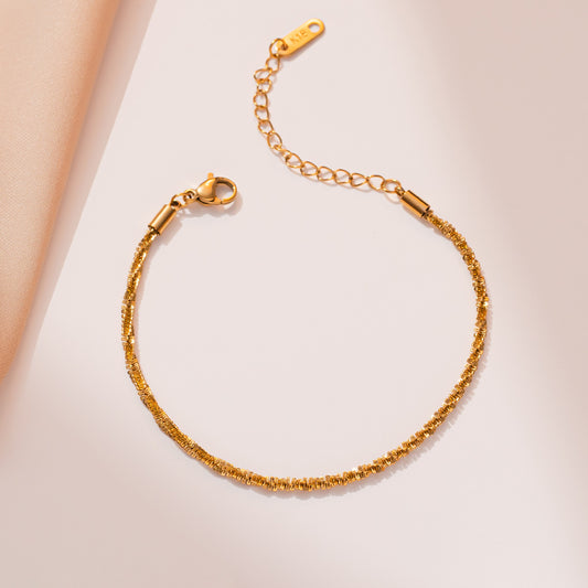 Pulsera de Estrella Minimalista para Mujer de Acero de Titanio Bañada en Oro de 18K