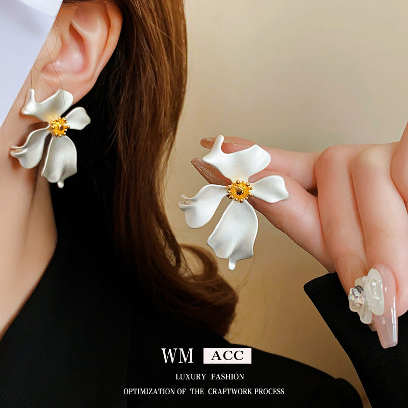 Vintage Floral Geometric Earrings in Brass with Matte Plated Finish for Women