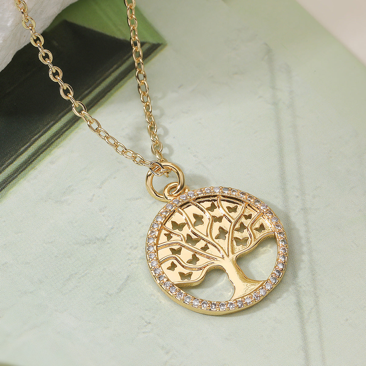 Fashion 18K Gold Plated Brass Round Tree of Life Cubic Zirconia Pendant Necklace for Women