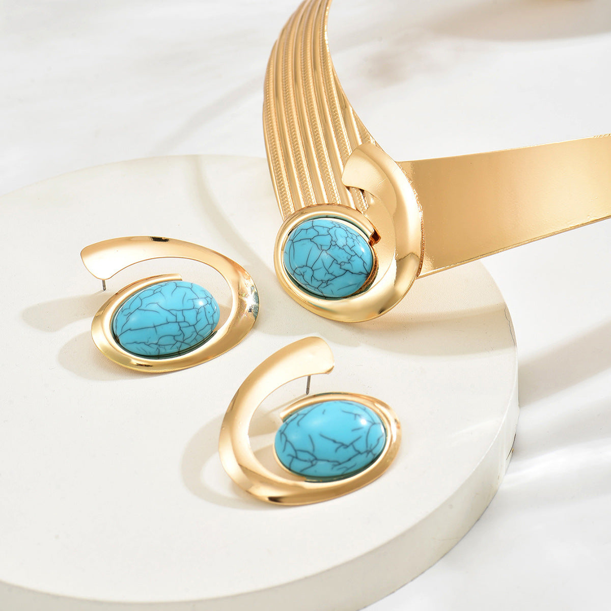 Geometric Turquoise Inlay Women's Earrings and Necklace Set in Alloy with Fashionable Commuter Style