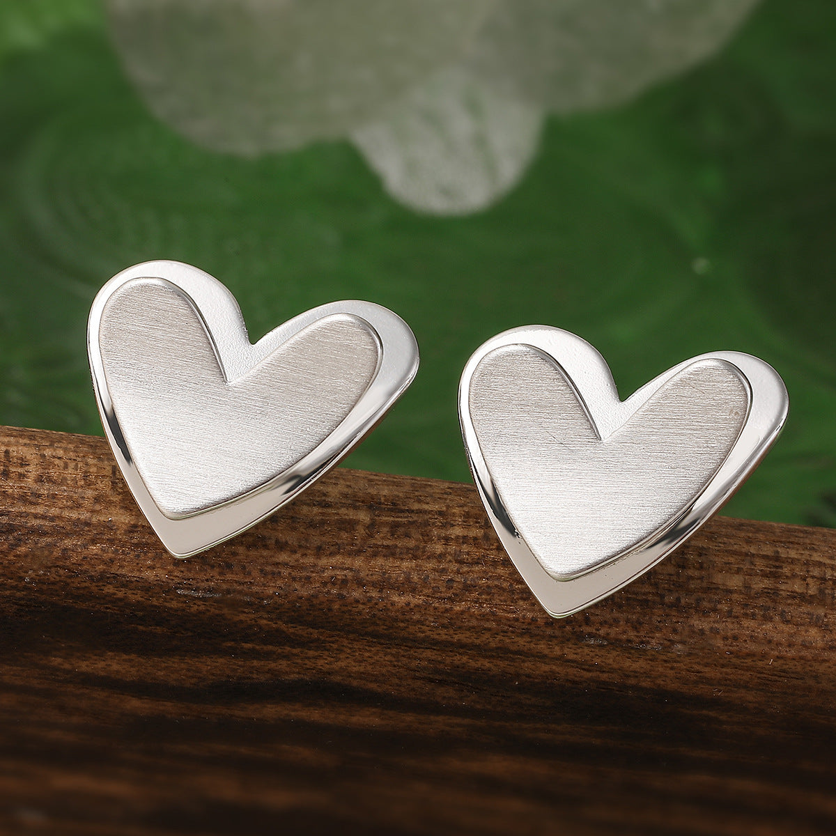Minimalist Luxury 18K Gold Plated Brushed Brass Heart Earrings for Women