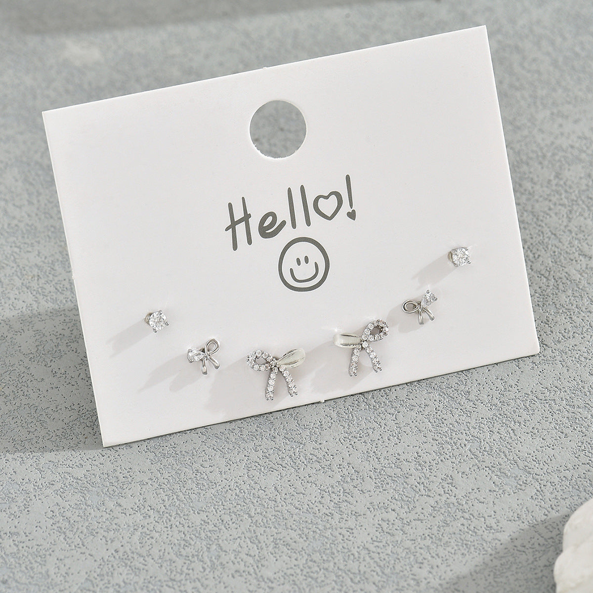 Pendientes de tuerca minimalistas de cobre con incrustaciones de circonita para mujer, conjunto de joyas versátiles para el día a día