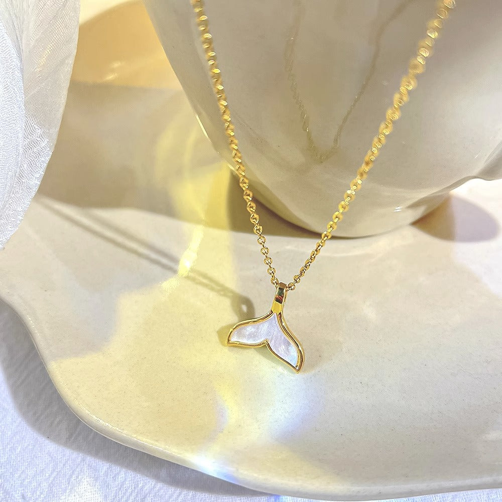 Minimalist Seashell Mermaid Tail Pendant Necklace for Women Titanium Steel O-Chain with Plated Finish and Irregular Design