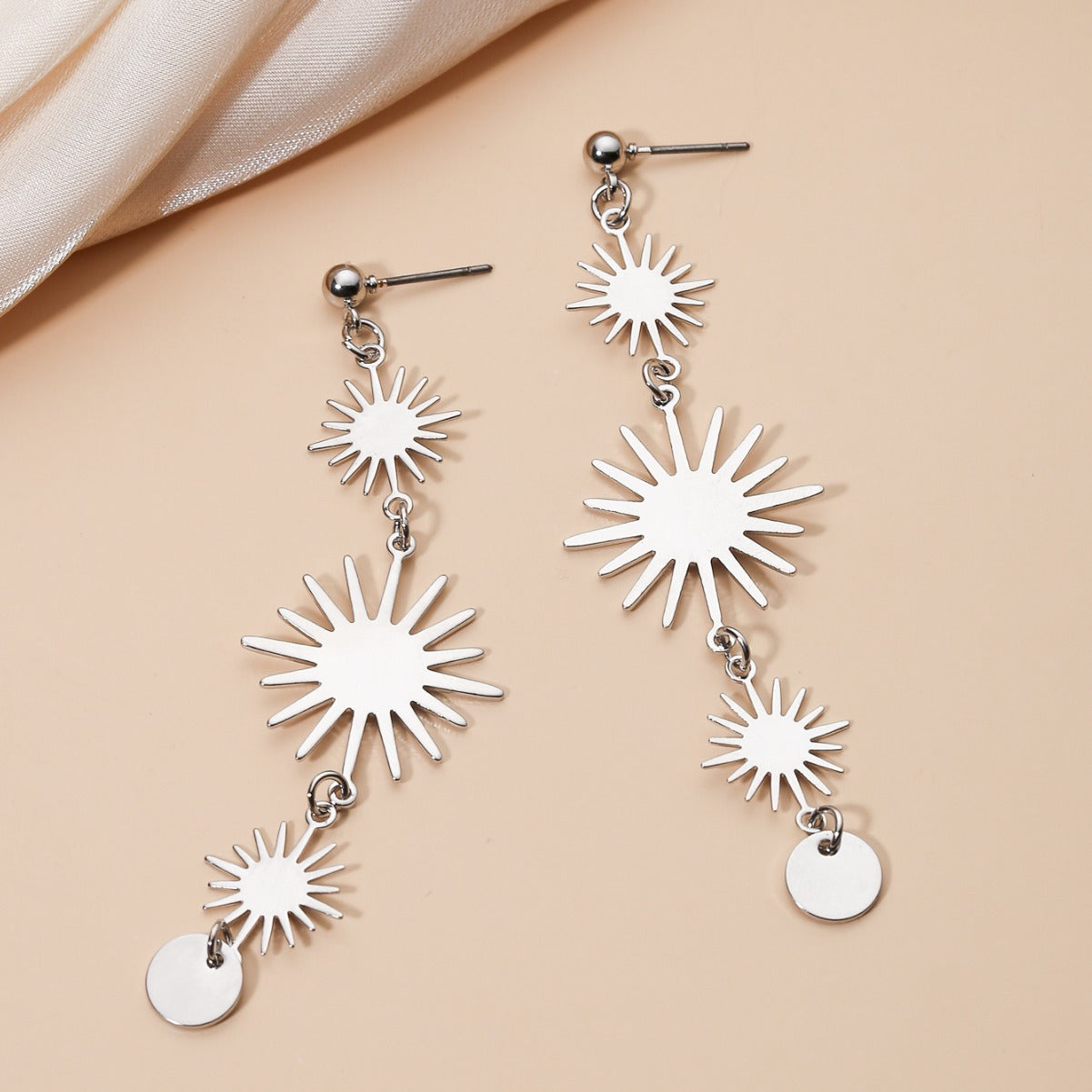 Orecchini Pendenti Lunghi da Donna a Goccia con Girasole a Motivo Geometrico Floreale Vintage, in Lega con Finitura Placcata