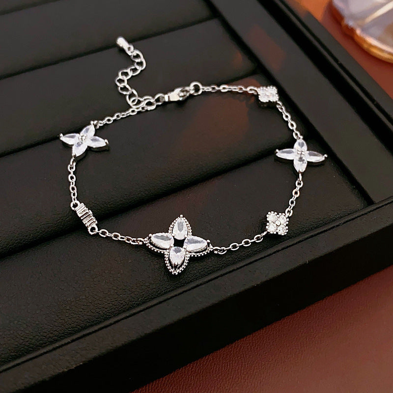Luxury Elegant Geometric Alloy Plated Bracelet with Cubic Zirconia for Women