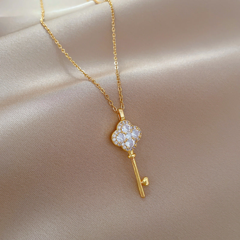 Minimalist Clover Pendant Necklace for Women and Men in Titanium Steel with Rhinestone Inlay on Snake Chain