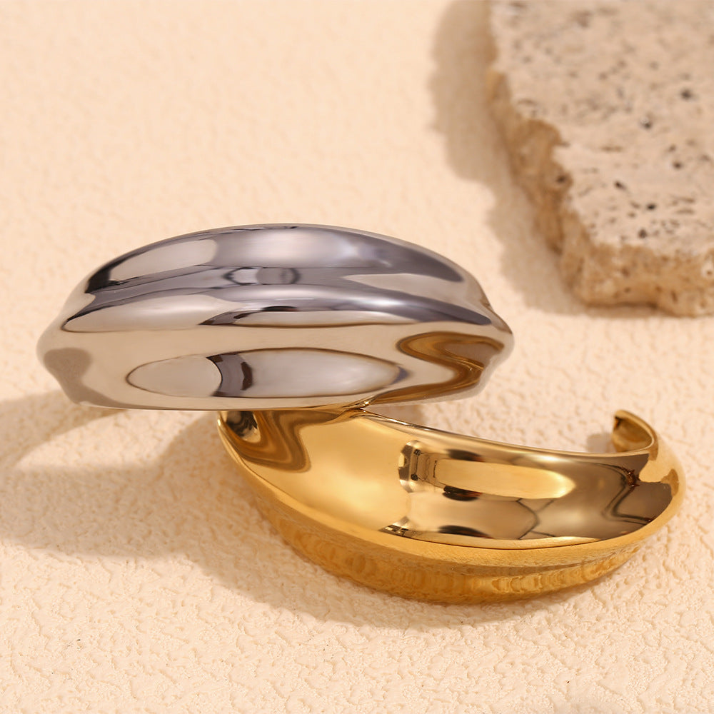 Minimalist Geometric Stainless Steel Bracelet for Women with 18K Gold Plating and Concave-Convex Curved Surface