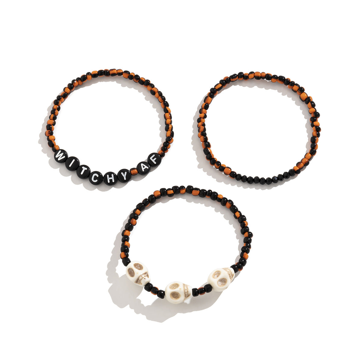 Bracciale elasticizzato con teschio in stile punk e perline con lettere per donna con componenti in resina e design geometrico