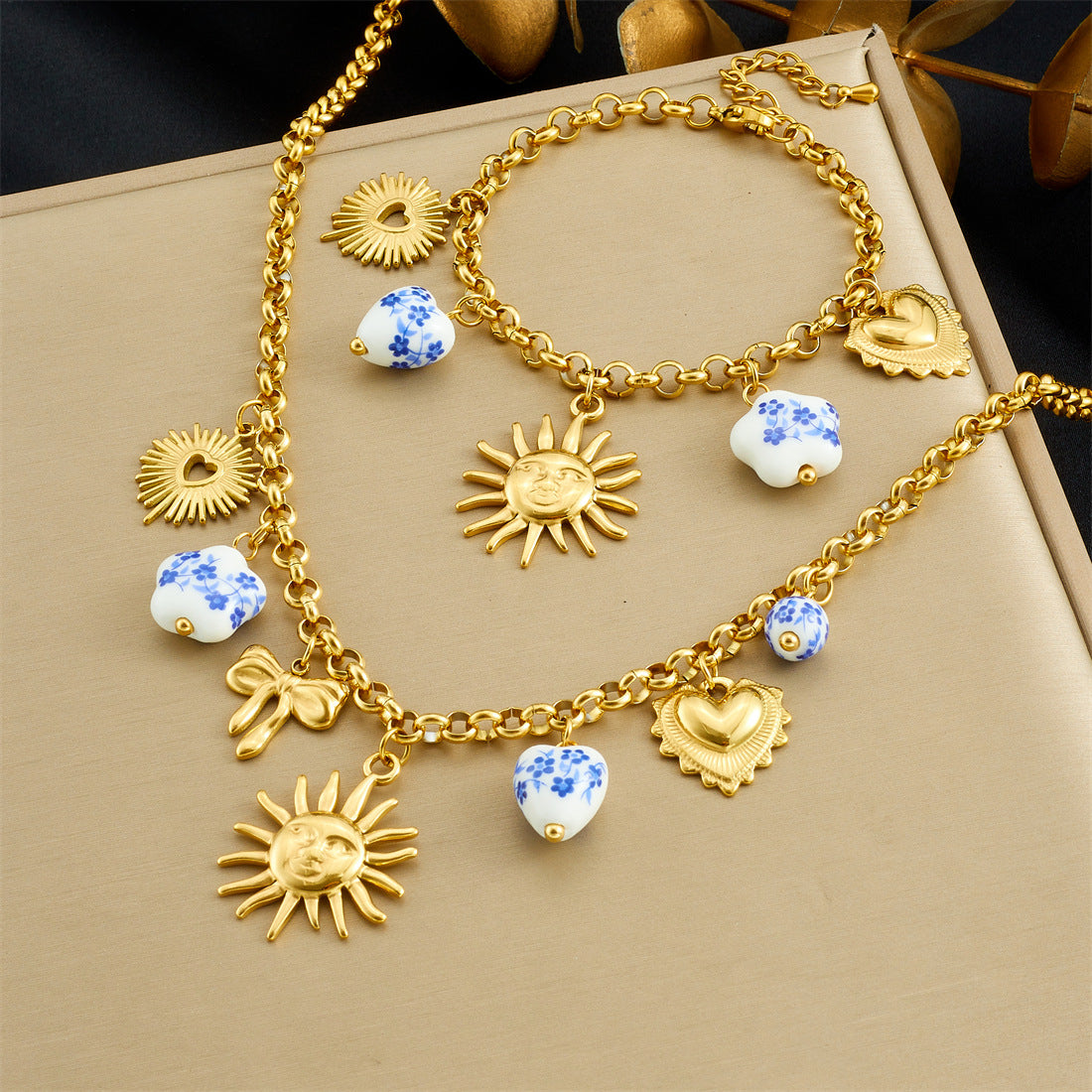 Fashion Elegant Heart Floral Butterfly Stainless Steel Plated Jewelry Set with Cable Chain