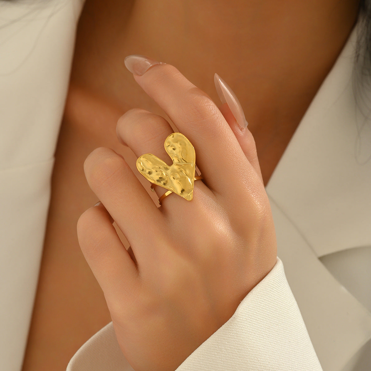 Geometric Heart-Shaped Adjustable Open Ring for Women in Zinc Alloy with Plated Finish