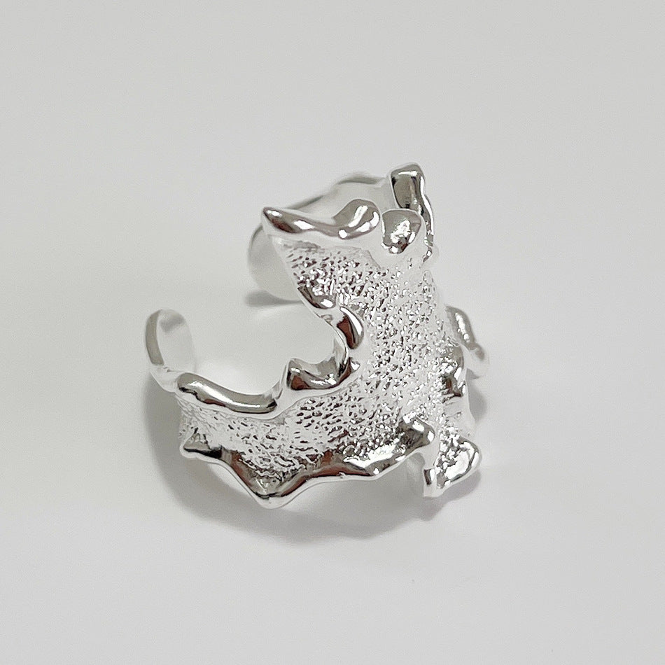 Anillo Minimalista Curva de Ola para Mujer en Plata de Ley 925 con Patrón Natural de Olas Marinas