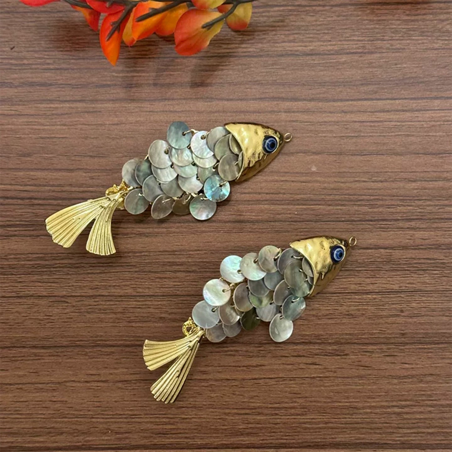 Elegante fermaglio per capelli da donna placcato oro a forma di conchiglia con stile di lusso minimalista e design a motivo animale