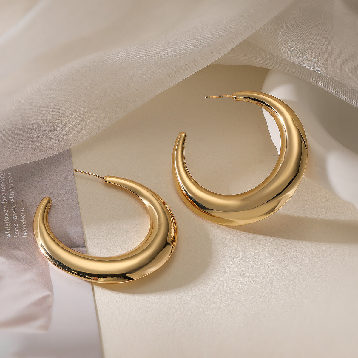Minimalist Geometric Copper Earrings with Gold Plating for Women Vintage-Inspired Irregular Metal Statement Earrings