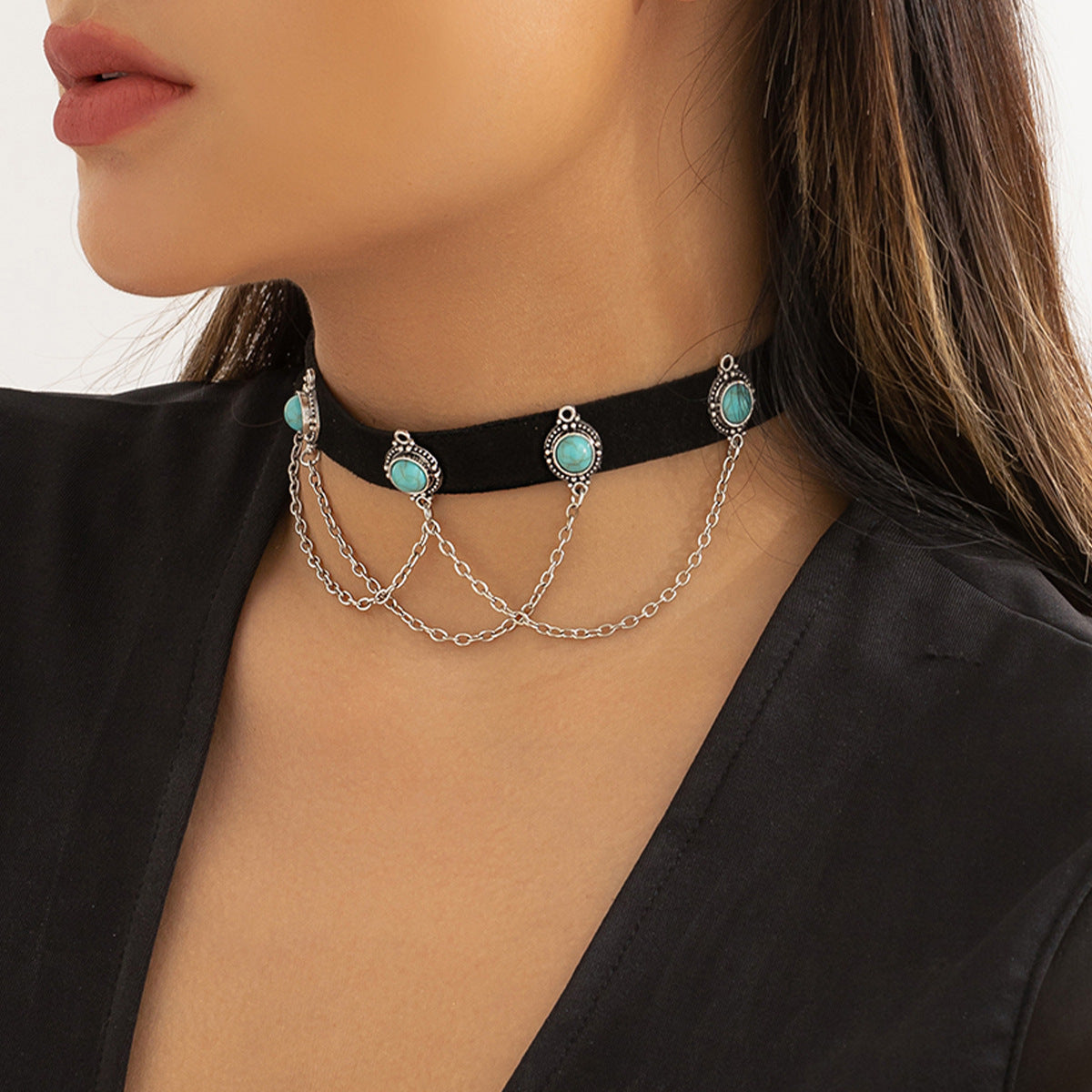 Vintage Streetwear Geometric Alloy Pendant Turquoise Inlay Plated Velvet Choker Necklace for Women