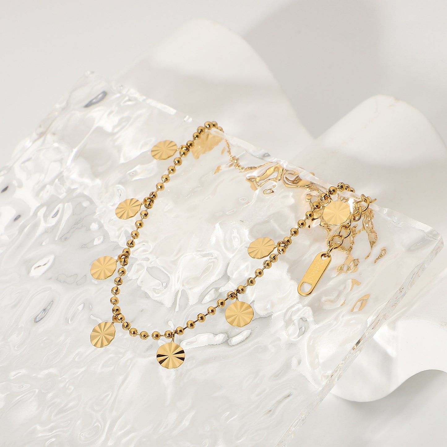 18K Gold Plated Stainless Steel Anklet for Women with Petal and Disc Pendants Figaro Style Minimalist Anklet Adjustable Foot Jewelry
