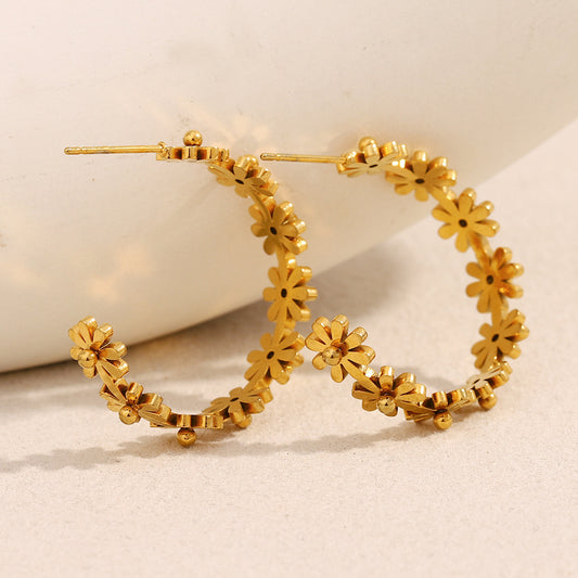 Fashion Vintage 18K Gold Plated Stainless Steel Floral C-Shaped Hoop Earrings for Women