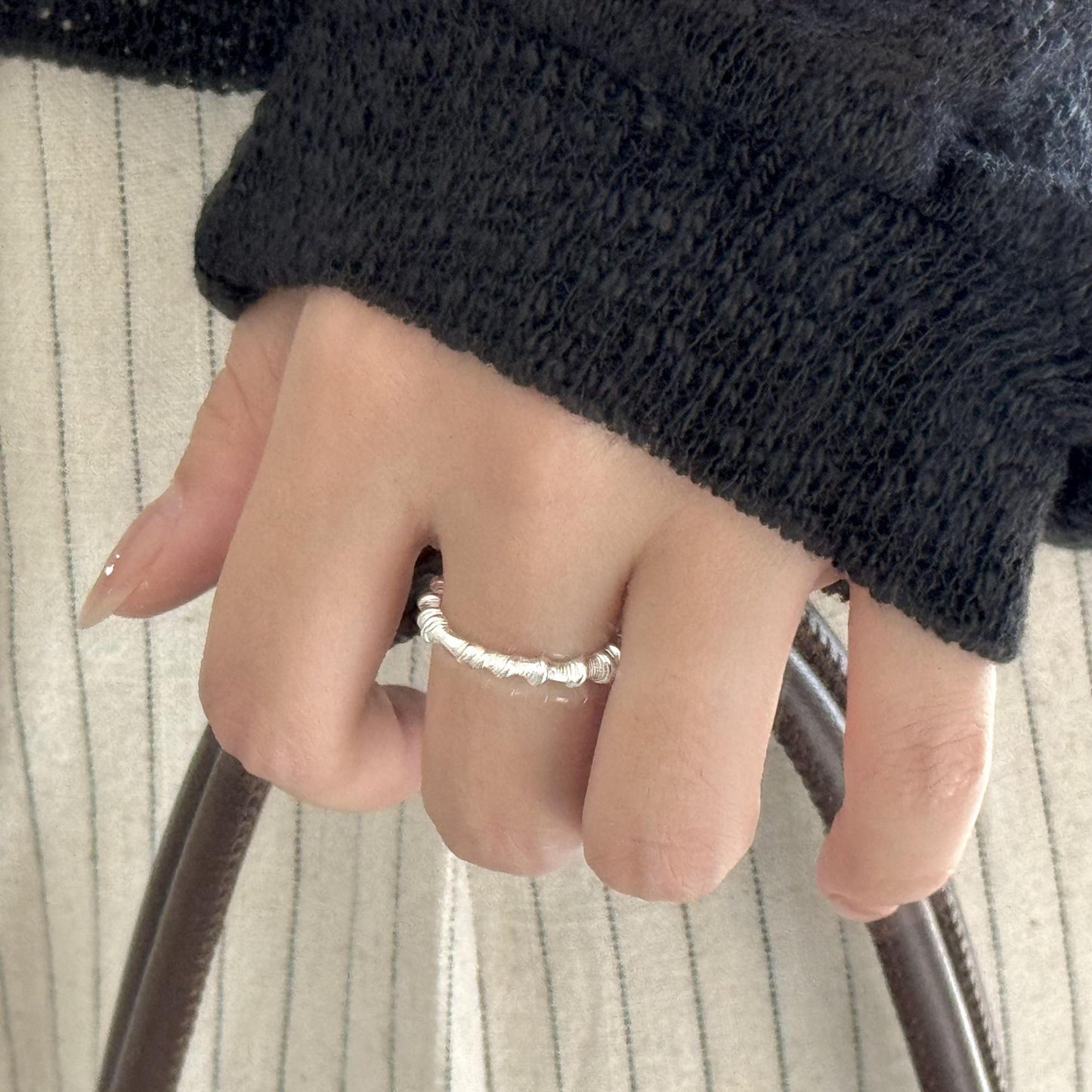 Anillo Abierto de Plata Esterlina 925 con Forma de Nota Geométrica Minimalista para Mujer