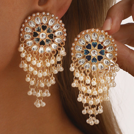 Pendientes de Borla Estilo Étnico con Base de Aleación y Acentos de Perlas Simuladas, Joyería para Orejas de Lujo Ligera de Inspiración Vintage para Mujer