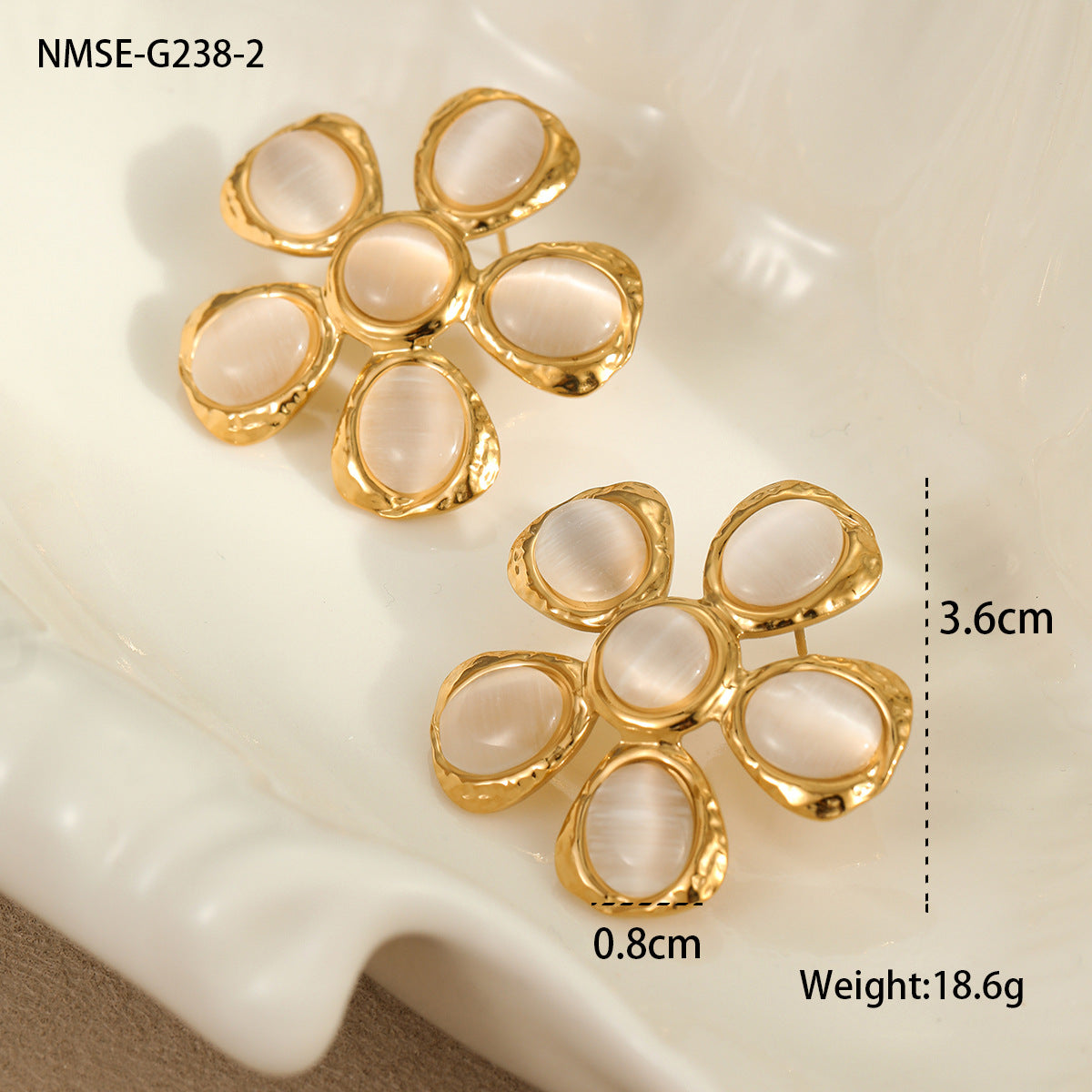 Vintage 18K Gold Plated Stainless Steel Hammered Cat Eye Flower Earrings for Women