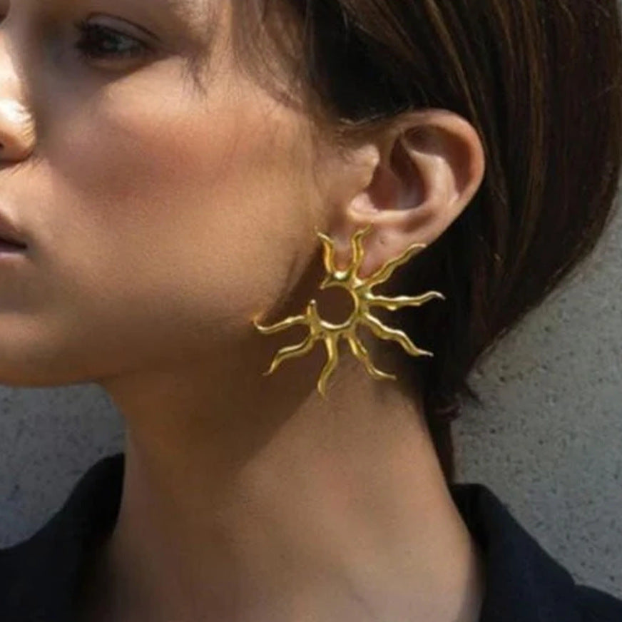 Aretes de acero inoxidable con forma de girasol, minimalistas, con acabado galvanizado para mujer
