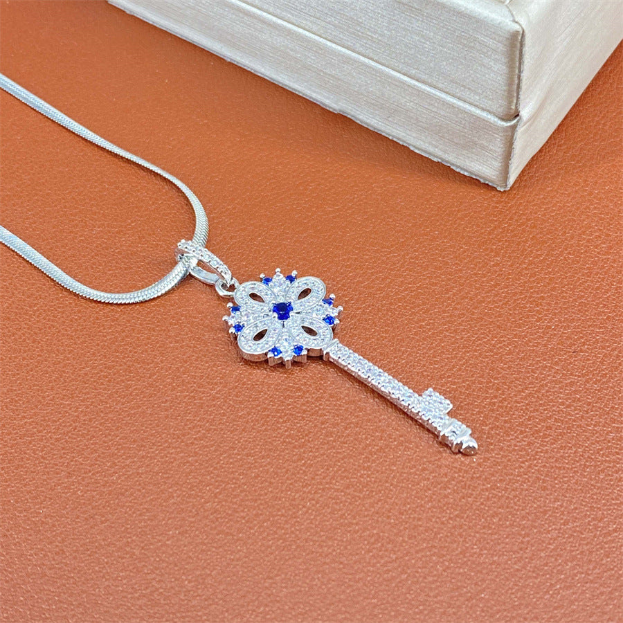 Collana con Pendente Lusso a Quadrifoglio in Acciaio al Titanio con Finitura Placcata su Catena Piatta Snake per Donna e Uomo