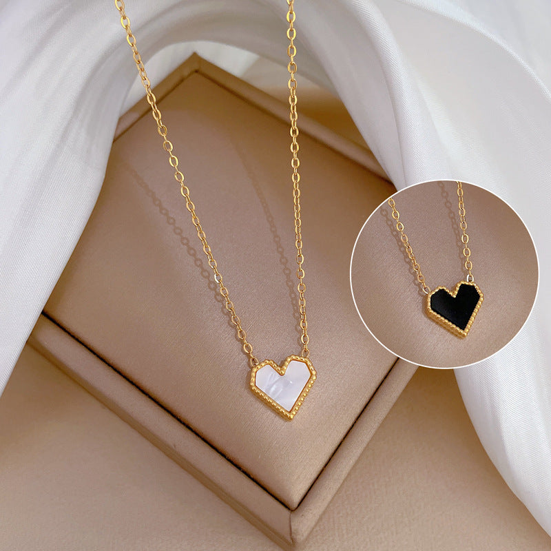 Minimalist Titanium Steel Heart-Shaped Pendant Necklace for Women and Men with Gold Plating and Mother-of-Pearl Inlay, Adjustable Chain up to 50 cm