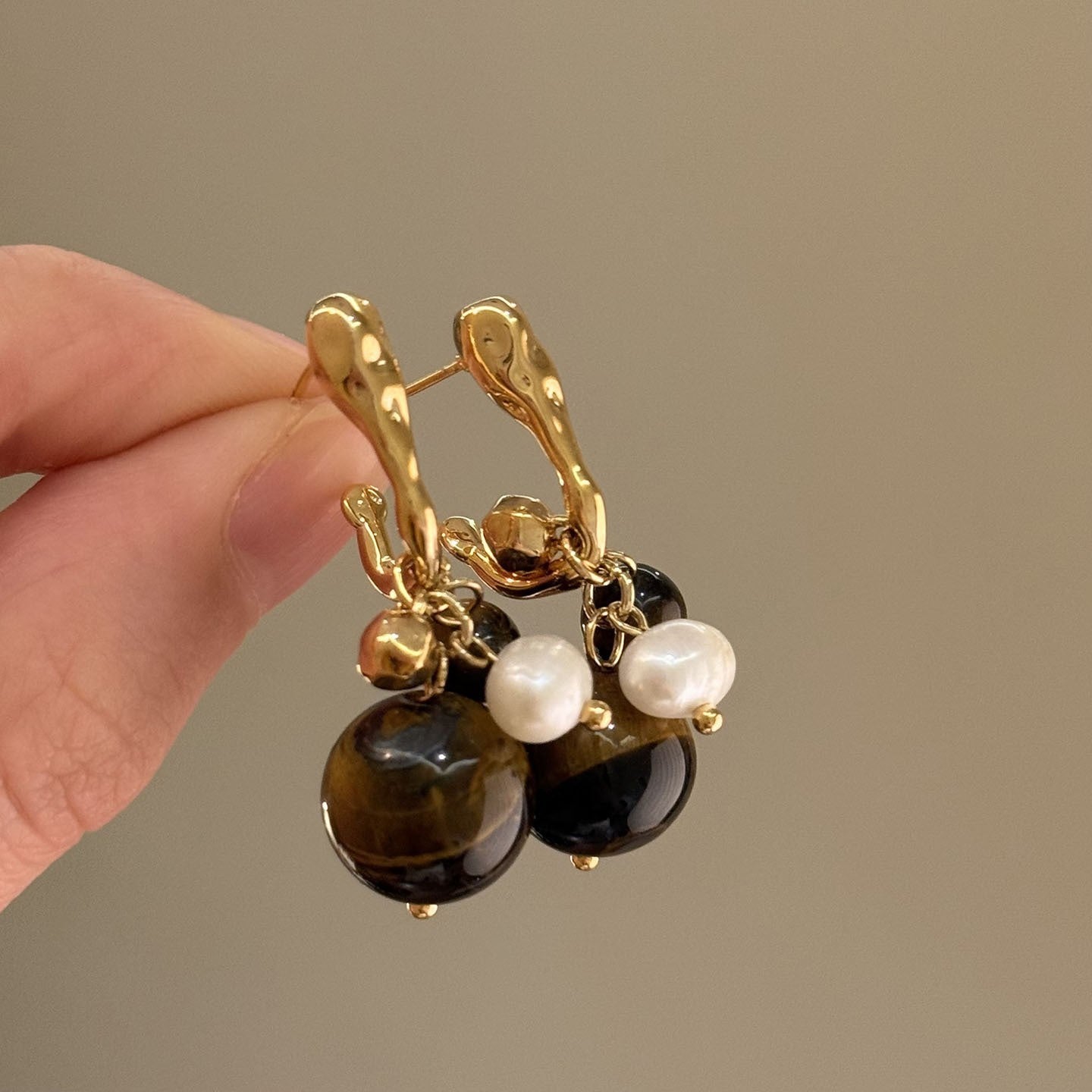Pendientes de tuerca geométricos de ojo de tigre chapados en bronce mate para mujer, joyería de lujo minimalista artística vintage