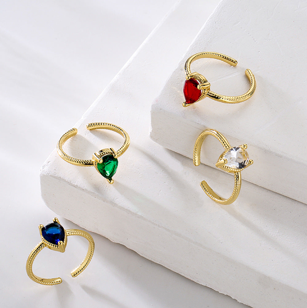 Anello Minimalista a Cuore con Zirconi per Donna in Rame con Placcatura in Oro Vero e Micro-Pavé
