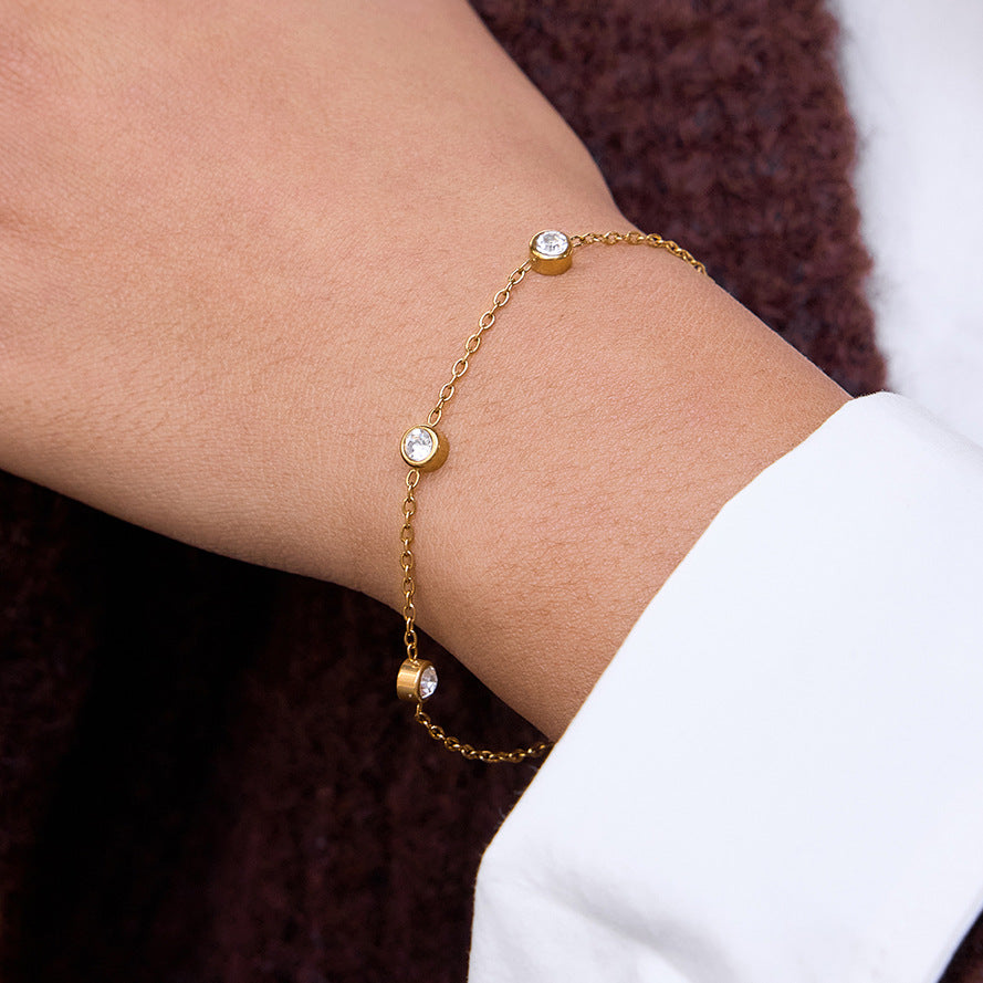 Bracciale di lusso elegante rotondo geometrico in acciaio inossidabile placcato con zirconi cubici per donna