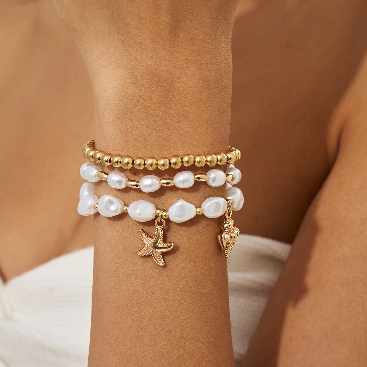 Pulsera Bohemia con Perlas Electrochapadas en Forma de Estrella con Concha y Colgante de Estrella para Mujer