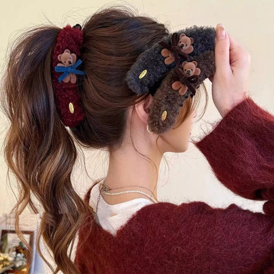 Luxury Retro Acrylic Bear Hair Clip for Women with Twisted Design, Handmade Hair Accessory for Updos and Fall Winter Styling