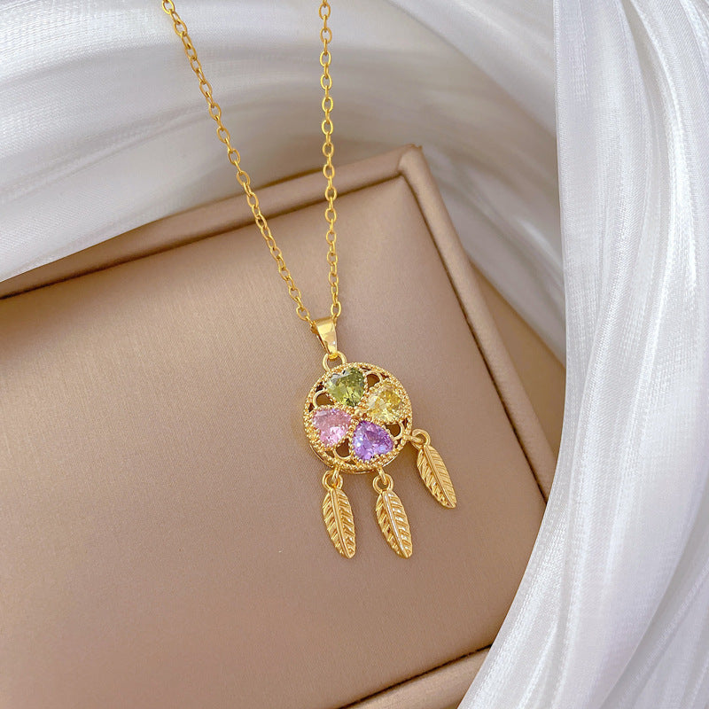 Collana con ciondolo a quadrifoglio portafortuna da donna in acciaio inossidabile con design geometrico e strass intarsiati Elegante catena per clavicola